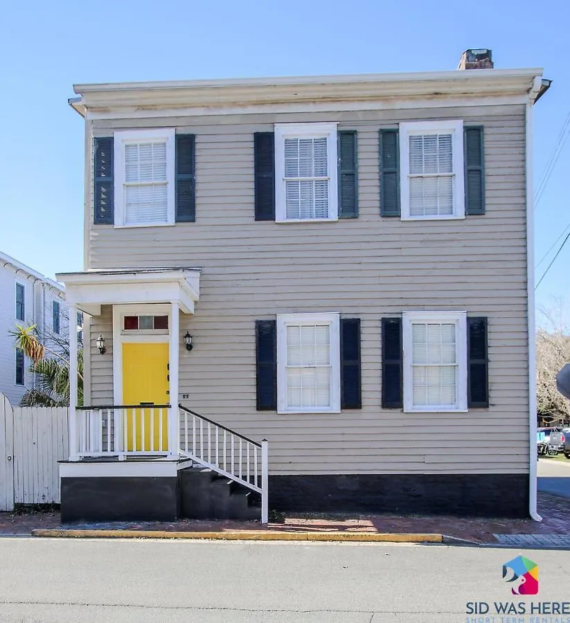 Savannah Canvas Cottage Off St Parking Daire