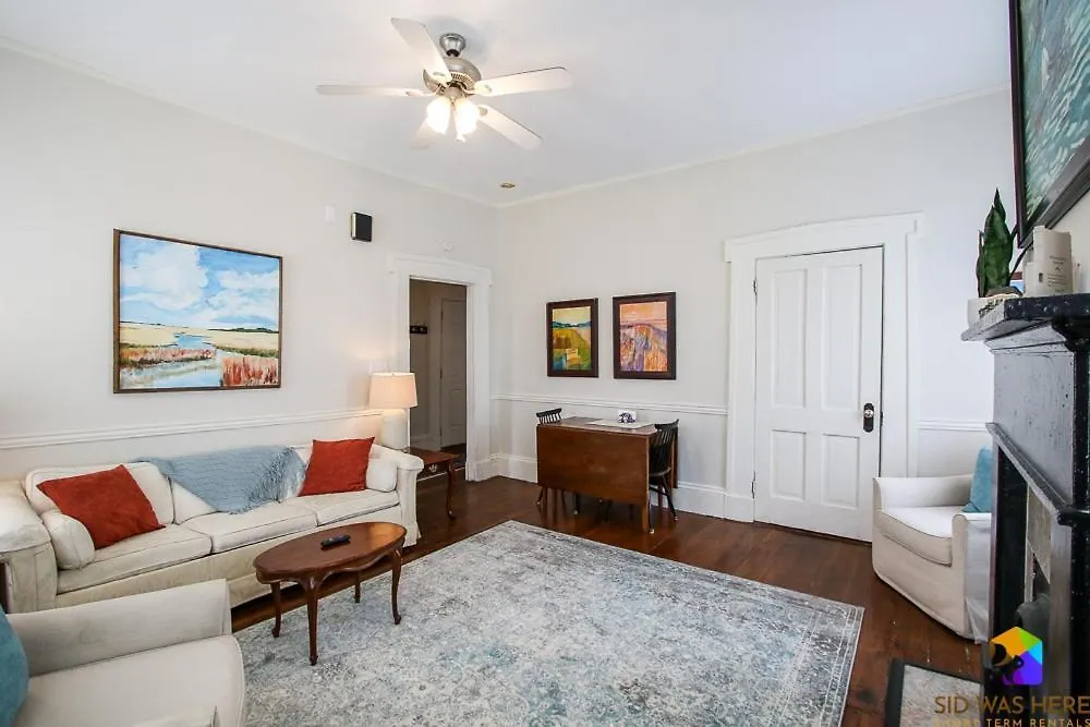 Daire Savannah Canvas Cottage Off St Parking
