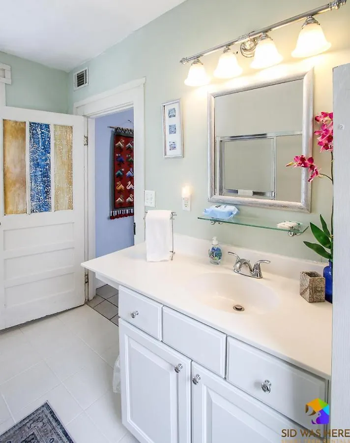 Daire Savannah Canvas Cottage Off St Parking