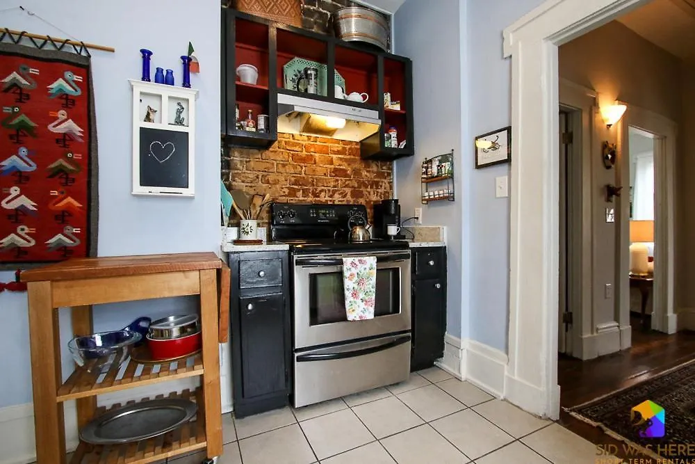 Savannah Canvas Cottage Off St Parking 0*,  USA